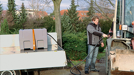 Mobiler Diesel-Transporttank CEMO DT-Mobil Easy 200 im Einsatz Mobiler Diesel-Transporttank CEMO DT-Mobil Easy 200 im Einsatz